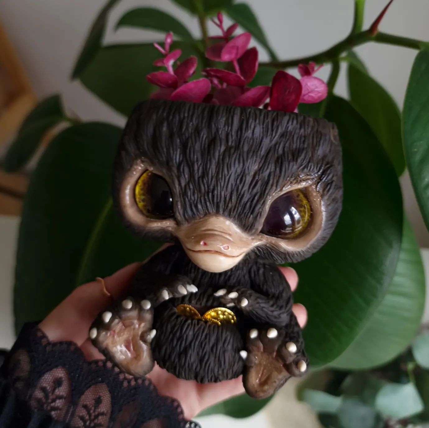 Niffler, pot for plants, planters